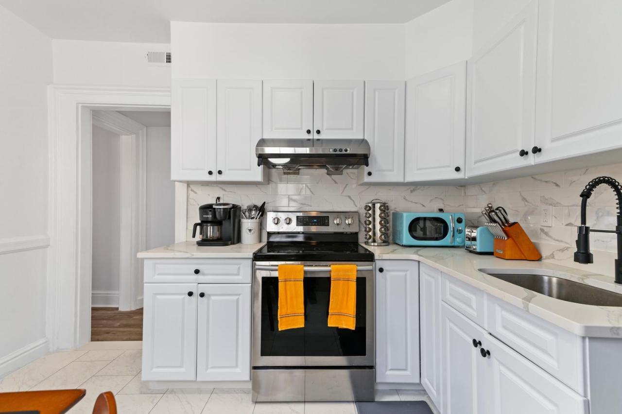 Orange Oasis In The Heart Of East Rock With Free Parking Near Dt And Yale Leilighet New Haven Eksteriør bilde